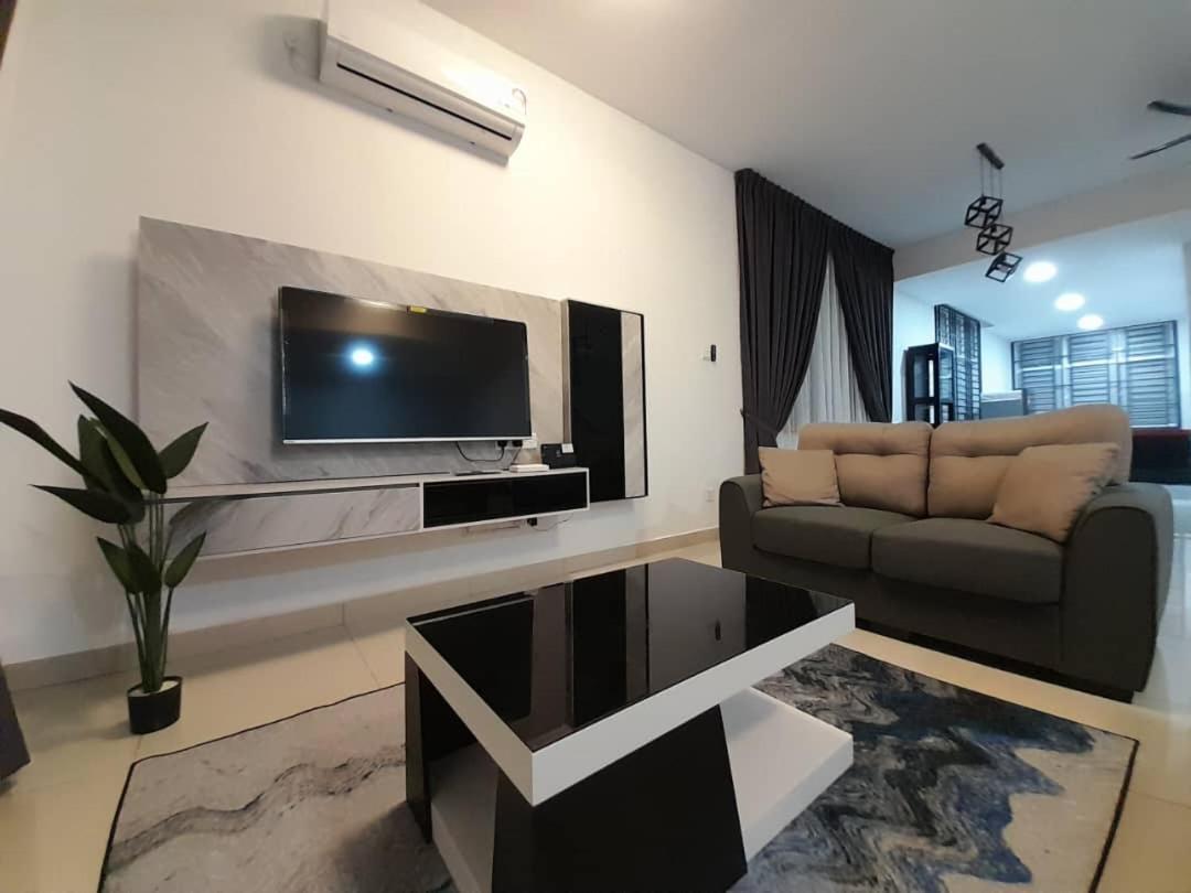 Desaru Melati Homestay Netflix Wifi Bandar Penawar 外观 照片